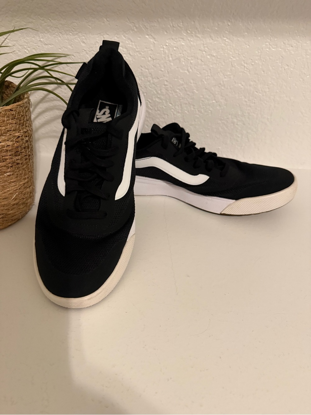 Vans Men’s Ultrarange - Black - Size 11